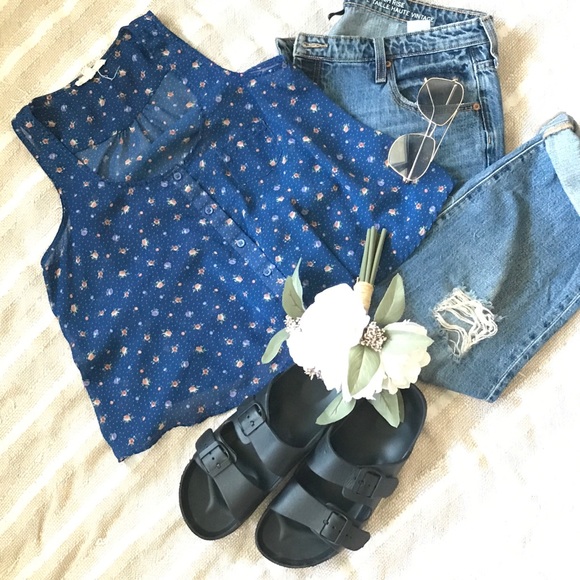 Tiny Floral print Tank Button Down Tank Top - Picture 1 of 13